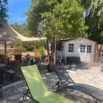 Analaya Vias